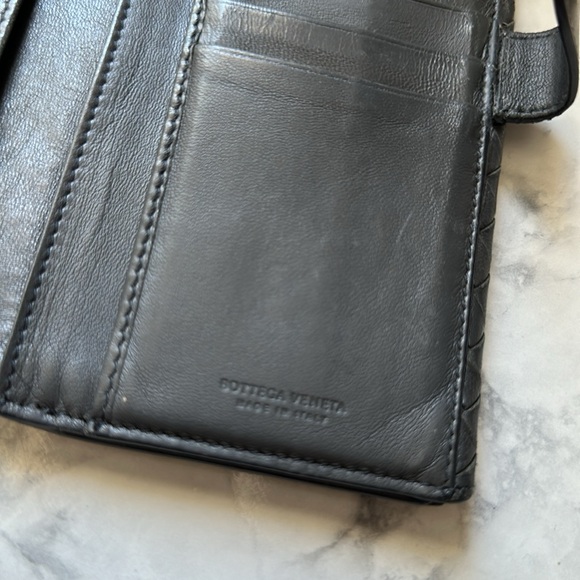 Bottega Veneta Woven Intrecciato Wallet - Picture 6 of 8